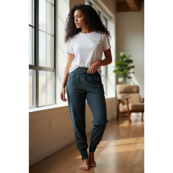 lululemon athletica Pants - Lululemon Align Super High Rise Ribbed Waist Jogger Size 4 Green Jasper